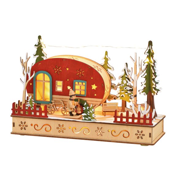 Wohnwagen mit Skifahrer im Winterwald mit LED Beleuchtung aus Holz - Winterszene, Winterlandschaft, Winterdeko