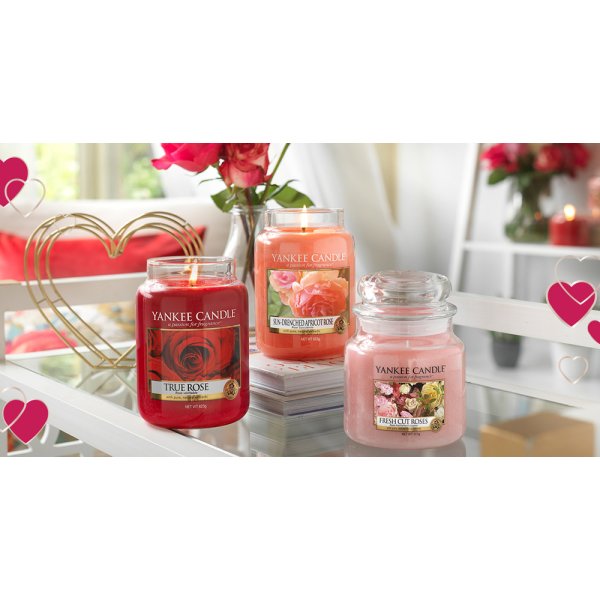 Yankee Candle Duftkerze im Glas (gro) FRESH CUT ROSES - Kerze mit Brenndauer bis zu 150 Stunden