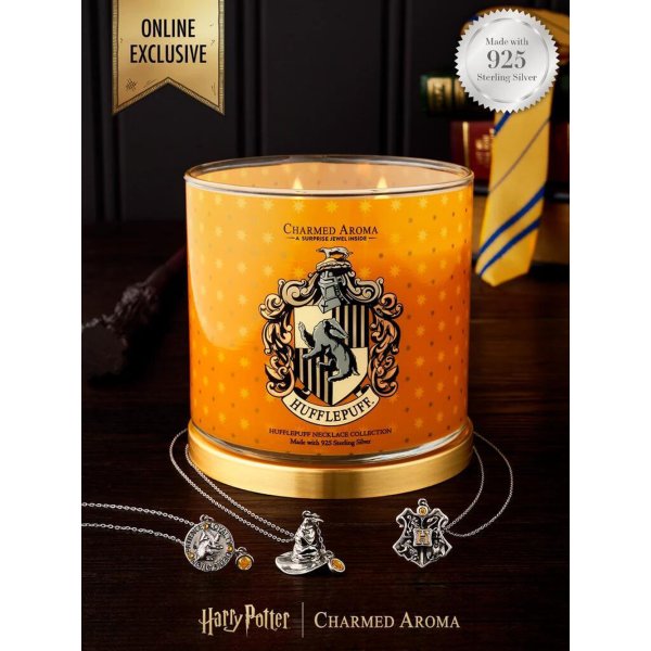Harry Potter Duftkerze mit Halskette (Hufflepuff) von Charmed Aroma, Kerze mit Schmuck