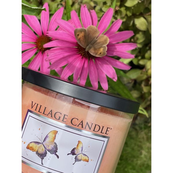 Village Candle Duftkerze im Glas (medium) Butterfly - Tradition Jar - Gardeners Friends