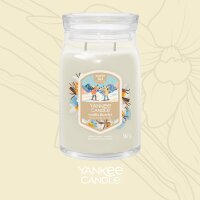 Yankee Candle Duftkerze im Glas (groß) VANILLA FLURRIES - Signature Kerze "Winterkollektion 2025 - Apres Ski" mit Brenndauer bis zu 90 Stunden